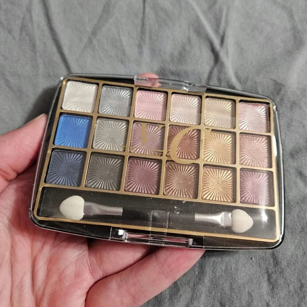 VC Vitamin C Eyeshadow Palette #4 New Asian Beauty 18 Colors